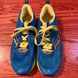 Saucony Gris Profile Sneakers.